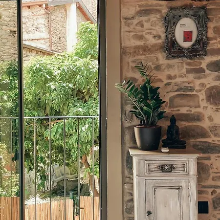 Talking Stones לינה וארוחת בוקר