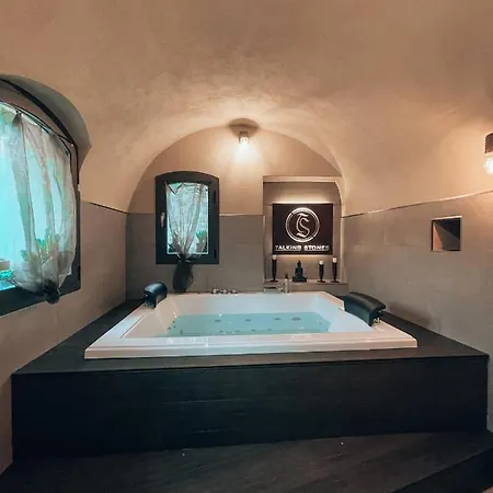 לינה וארוחת בוקר Talking Stones דולצ'אקווה