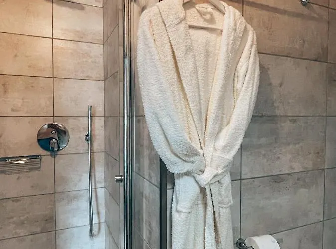 Talking Stones Bed & Breakfast 4*