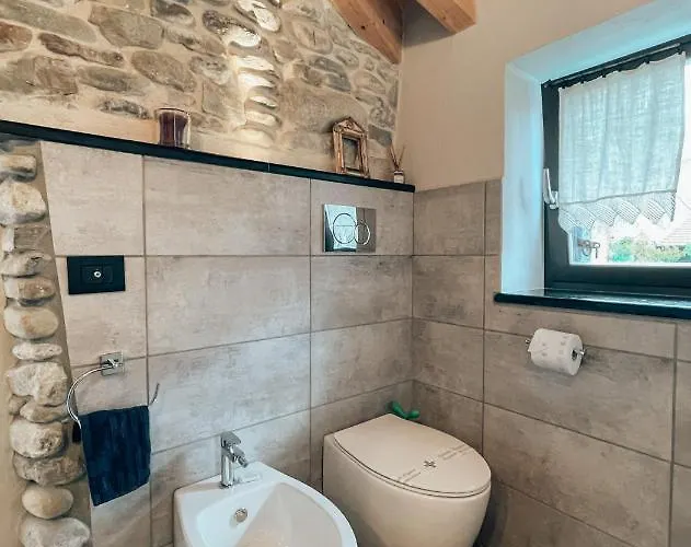 Bed & Breakfast Talking Stones 4*