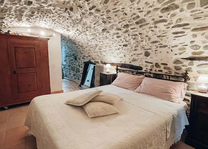 Talking Stones Bed & Breakfast 4*