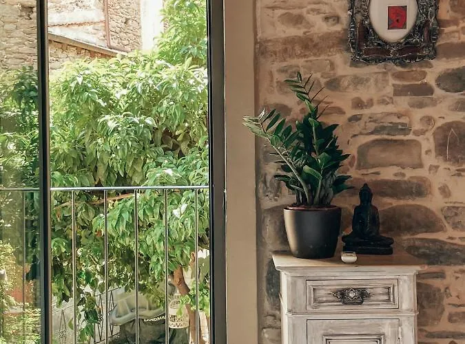 Talking Stones Bed and Breakfast